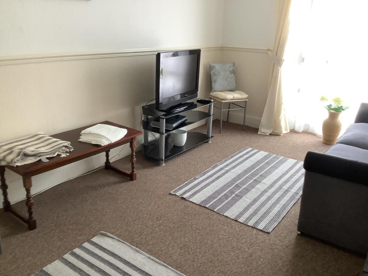 Second Floor Apartment Tenby Town Centre المظهر الخارجي الصورة